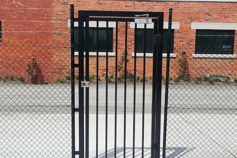 pedestrian control swing gates brisbane qld