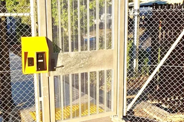pedestrian control swing gates brisbane qld