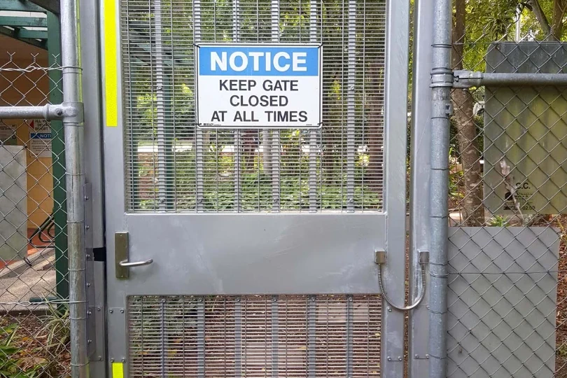 pedestrian control swing gates brisbane qld