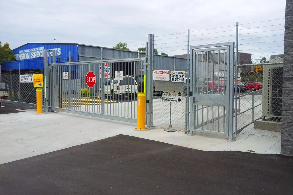 pedestrian control swing gates brisbane qld