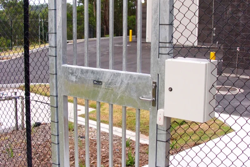 pedestrian control swing gates brisbane qld