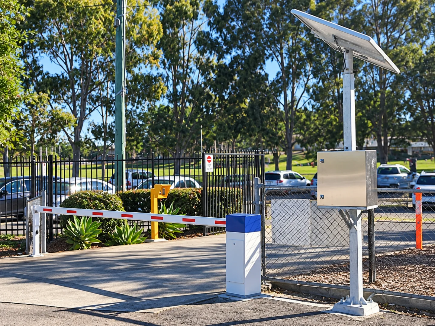 boom gates qld solar powered